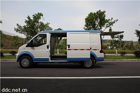  电动面包车新能源瑞驰EC35II